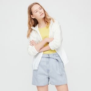 Uniqlo High Rised Denim Short with Belt